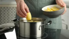Waarom aardappelen uit elkaar vallen tijdens het koken en hoe je dat eenvoudig voorkomt