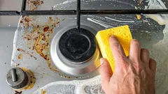De fout die bijna iedereen maakt bij het schoonmaken van het fornuis en die de kookplaat kan beschadigen
